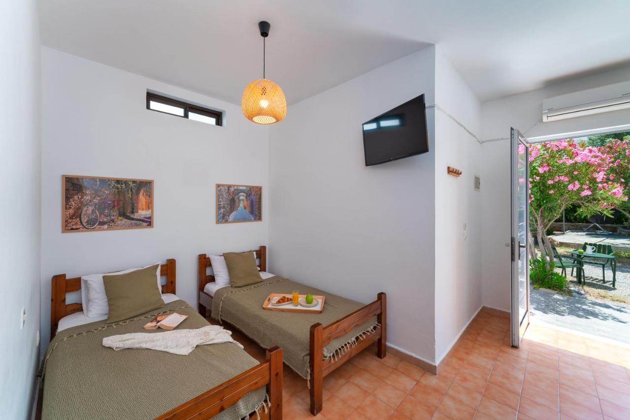 Tselios Apartments & Studios Kiotari Habitación foto