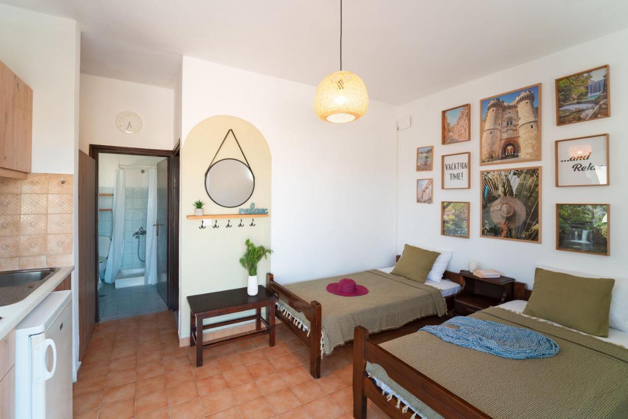 Tselios Apartments & Studios Kiotari Habitación foto